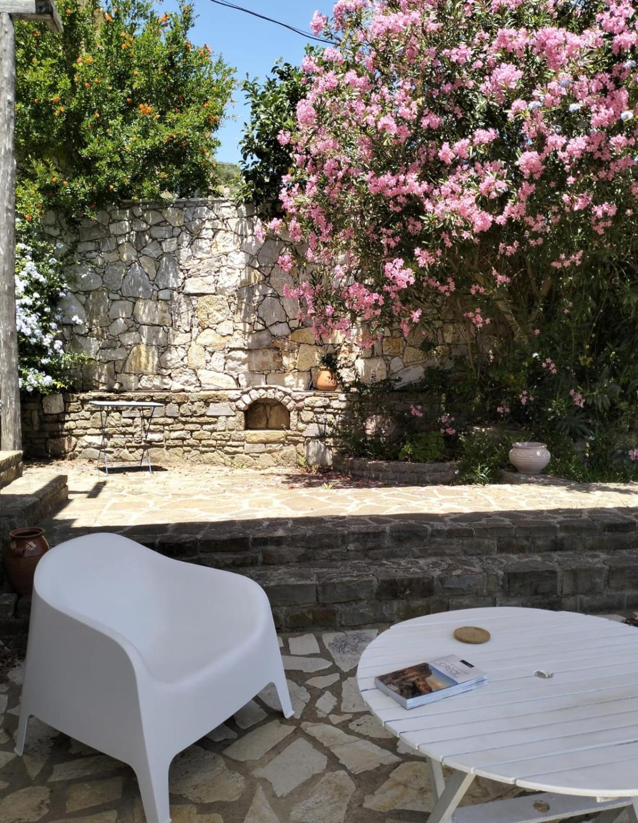 Lemon Tree Cottage Finikounta Exterior foto